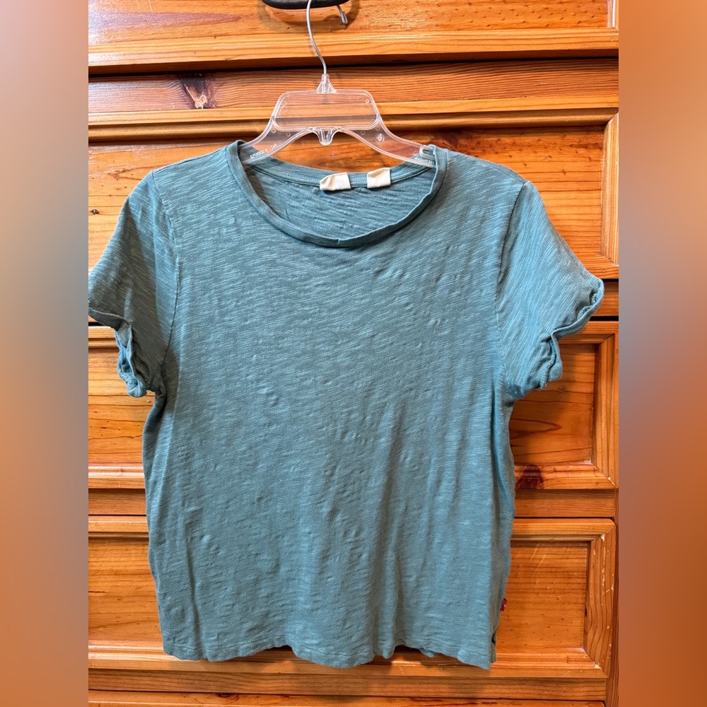Levi’s Green T-Shirt Sz M 100% Cotton